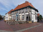 Lingen, alte Posthalterei am Marktplatz, zweigeschossiges Fachwerkhaus mit Walmdach (10.10.2021)