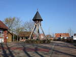 M�sleringen, h�lzerner Glockenturm an der M�sleringer Stra�e (23.03.2026)