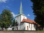 Edemissen, evangelische Martin Luther Kirche, Kirchturm erbaut um 1200, Langhaus erbaut 1691 (15.09.2025)