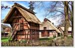 Freilichtmuseum Scheeel am Heimathaus, im Bild unter anderem der Treppenspeicher und der Schafstall.