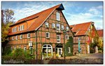 Der alte historische Stadtspeicher in Rotenburg/Wmme, heute beheimatet er ein Restaurant und einen Biergarten, direkt im belebten Stadtzentrum neben dem Stadtstreek, ein Zufluss zur Wmme