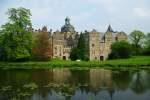 Bckeburg, Schloss, erbaut von 1370 bis 1404 durch Graf Adolf von Schaumburg,   umgebaut von 1560 bis 1563, Kreis Schaumburg (09.05.2010)