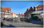 Blick auf den historischen Hafen der alten Hansestadt Stade, flankiert von unzhligen Straencafs, ldt er zu einem Besuch ein.