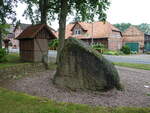 L�der, Riesenstein und H�user am Dorfplatz (20.06.2026)