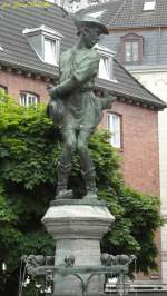 21.06.2012, Aachen - Der Hhnerdiebbrunnen, 1913 (Erstguss); 1953 (Neuguss), Knstler: Hermann Joachim Pagels