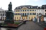 BONN, 28.02.2007, Postamt und Beethoven-Statue