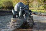  Elefantenbrunnen  in der Rheinaue Bonn beim  Japanischen Garten  - 01.11.2014