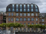 Im Bild der Westfl�gel des zwischen 1908 und 1912 erbauten Theresienhospitals, welches bis 1977 betrieben wurde.