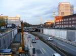 Der Blick auf die Schnellstrae vor dem Duisburger Hauptbahnhof am 6.