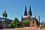 Klner Dom und Reiterstatue von der Hohenzollernbrcke aus gesehen - 30.05.2011