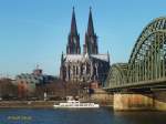 Kln am 7.2.2015: Dom von der Ostseite mit der Hohenzollerbrcke