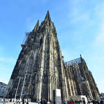 Der Klner Dom vom Domplatz aus gesehen.