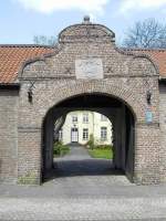 Krefeld-Linn: Eines der 4 Tore der alten Stadtmauer, Rheinbaben-/Mauerstr.