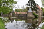 OCHTRUP (Kreis Steinfurt), 13.05.2017, Teil der Wasserschlossanlage Haus Welbergen