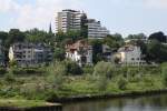 Blick auf den Kassenberg, eines der wohl schnsten (und teuersten) Wohngebiete in Mlheim an der Ruhr mit Blick auf den Fluss.