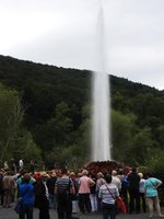 EIN GEYSIR MITTEN IN DEUTSCHLAND-  mit dem 1903 erstmals erbohrten und mit ca.