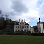 SCHLOSS MIT BURGRUINE SAYN IN BENDORF/KOBLENZ  Die Burgruine der 800 Jahre alten Stammburg der Frsten zu SAYN-WITTGENSTEIN erhebt sich auf einem  Felsrcken ber SCHLOSS SAYN,im