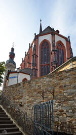 Blick  von hinten  auf die im romanischen Stil erbaute Liebfrauenkirche in Koblenz.