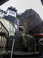 In einem Teil von Oberstein gibt es statt die gewhnte Strassen sehr enge Gehwege mit vielen Treppen.