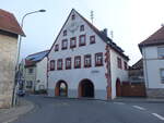 Odenbach, Rathaus in der Hauptstrae, sandsteingegliederter Putzbau mit Arkadenhalle, erbaut 1570 (26.07.2025)