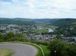 Saarburg, Ausblick vom Sessellift zum Warsberg auf Stadt und Flu, Mai 2005