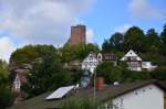 Blick auf die Burgruine in Elmstein im Pflzerwald.