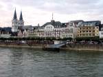 BOPPARD´s Rheinpromenade erwacht Frhmorgens; 120829