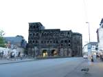 Die Porta Nigra am Abend des 4.8.2012.