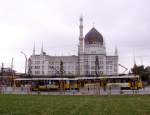 DRESDEN, 21.09.2006, Blick auf das ehemalige Fabrikgebude der Zigarettenfabrik Yenidze, das von 1908 bis 1909 im Stil einer Moschee errichtet wurde und eine Gesamthhe von 62 Metern hat; es