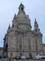 25.11.09 Frauenkirche mit Lutherdenkmal