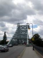 Eine sehr imposante Brcke.Das Blaue Wunder welche die Bezirke Lochwitz und Blasewitz ber die Elbe verbindet.