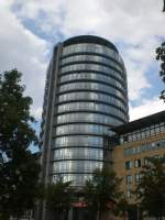 Blick auf das Bürogebäude mit dem strittigen Namen Wolrd Trate Center in Dresden-Friedrichstadt.(27.7.2011)