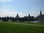 Die Augustusbrcke und der Blick auf die Dresdner Altstadt.(27.7.2011)