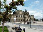 Dresden - Blick ber den Theaterplatz auf die Semperoper.