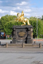 Dresden-Neustadt, Goldener Reiter (Reiterstandbild des schsischen Kurfrsten und polnischen Knigs August des Starken) - 08.09.2015 