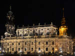 Die Hofkirche in Dresden wurde von 1739 bis 1755 im Stil des Barocks errichtet.