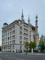Das ehemalige Fabrikgebude der Zigarettenfabrik Yenidze gehrt zu den architektonischen Sehenswrdigkeiten in Dresden.