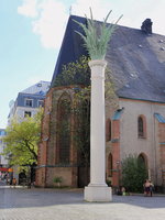 Friedenssule vor der Nikolaikirche (Nikolaikirchhof)in Leipzig am 07.