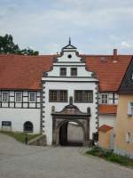 Lauenstein im Mglitztal/Sachsen,  das Torhaus des Renaissanceschloes,  Juni 2010