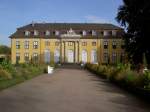 Schloss Mosigkau, erbaut von 1752 bis 1757 von Christian Friedrich Damm, Kreis Dessau (02.10.2012)