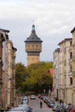 Der Wasserturm Nord am Roplatz in Halle von der Friesenstrae aus gesehen.