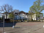 Bahrendorf, Schloss, erbaut von 1908 bis 1912 nach Plnen des Architekten Paul Schultze-Naumburg (15.04.2025)