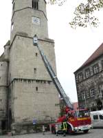 Laucha an der Unstrut - Zifferblattwechsel an der Kirchturmuhr mit tatkrftiger Untersttzung der Lauchaer Feuerwehr - 16.11.2008