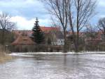 Laucha an der Unstrut - Blick auf das Schleusen-Huschen - das Hochwasser steigt - 28.02.2010