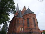 Parchau, evangelische Kirche, erbaut von 1896 bis 1897 nach Plnen des Magdeburger Stadtbauinspektors Emil Jaehn (06.07.2025)