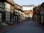 Niedergasse mit Blick zum Schloss in Stolberg/Harz (30.09.2012)