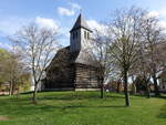 Schrotholzkirche Wespen, die aus Holzstmmen in Blockbauweise auf rechteckigem Grundriss errichtete Kirche entstand 1687 (14.04.2025)
