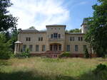 Krumke, Schloss, erbaut von 1854 bis 1860 im neugotische Stil (23.06.2026)