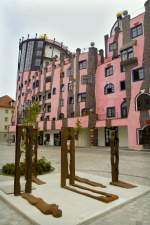 Die Grne Zitadelle und Erhard-Hbener-Platz in Magdeburg.