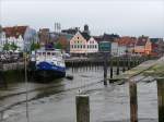 Blick von der Fussgngerbrcke ber den Hafen bei Niedrigwasser in Richtung Zingel; 23.05.2010  